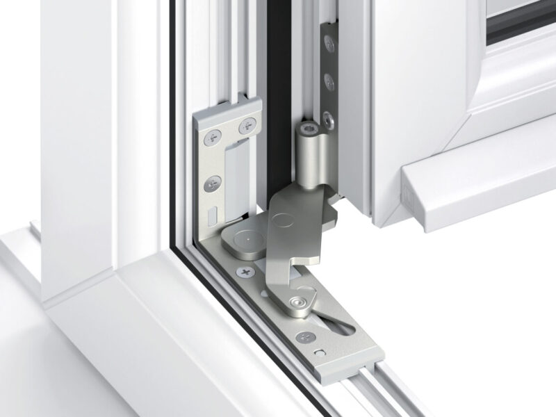 How the Dual-Opening Tilt and Turn Mechanism Works