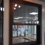 aluminium-vertical-sliding-window-smart-1 1