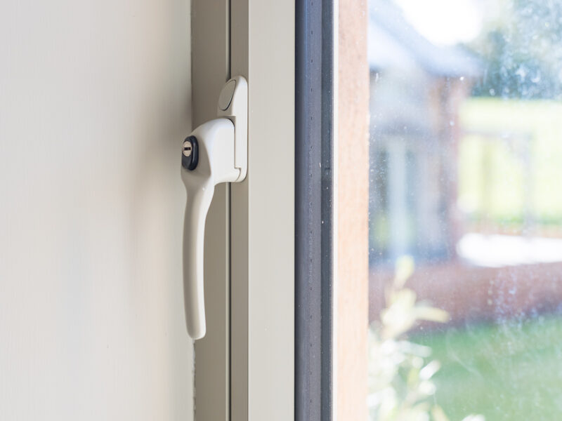 Authentic Heritage Looks With Slim, Flush Sightlines